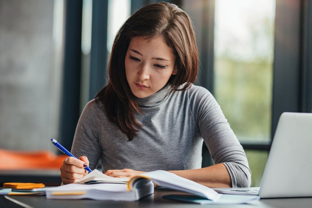 online assignment helps services end up saving a lot of time for students to save your time into other important academic and extracurricular activities.